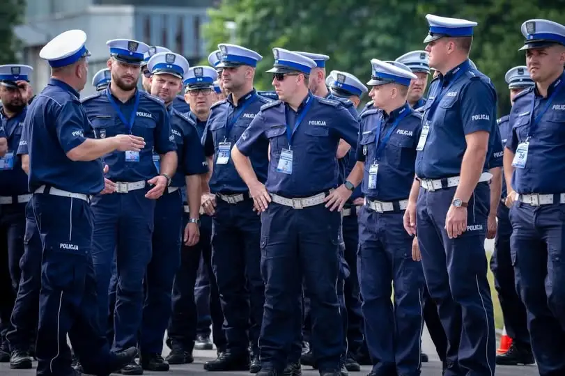 Jazda sprawnościowa samochodem zadecydowała o końcowej klasyfikacji finału konkursu „Policjant Ruchu Drogowego”