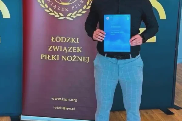 Trener bramkarzy AKS SMS Łódź z licencją UEFA C