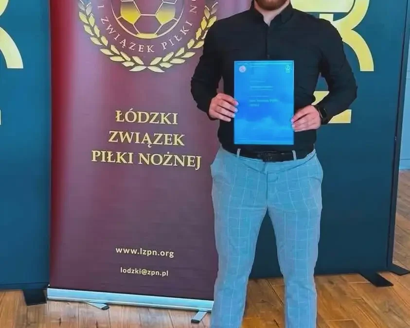 Trener bramkarzy AKS SMS Łódź z licencją UEFA C