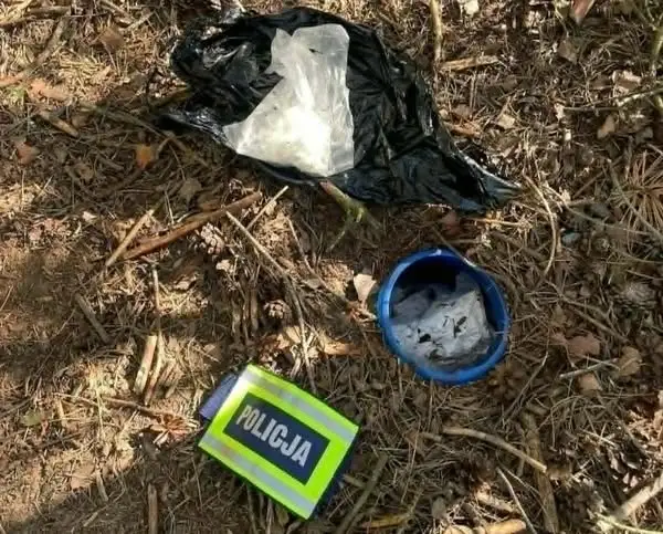 Ponad 4 kg narkotyków zabezpieczone w Łowiczu – dwóch mężczyzn w areszcie