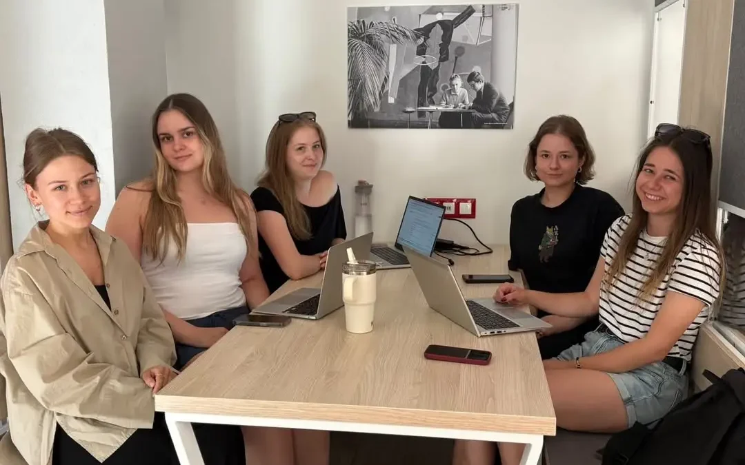 Rekordowa frekwencja na nocnym czytaniu w Bibliotece Uniwersytetu Łódzkiego