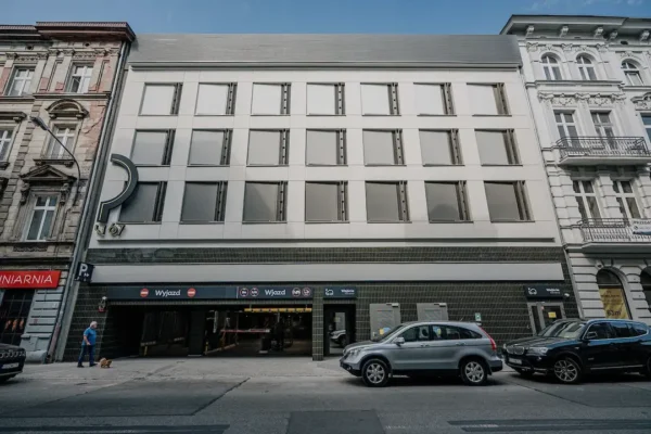 Drugi parking wielopoziomowy w centrum Łodzi otwarty jeszcze w lipcu