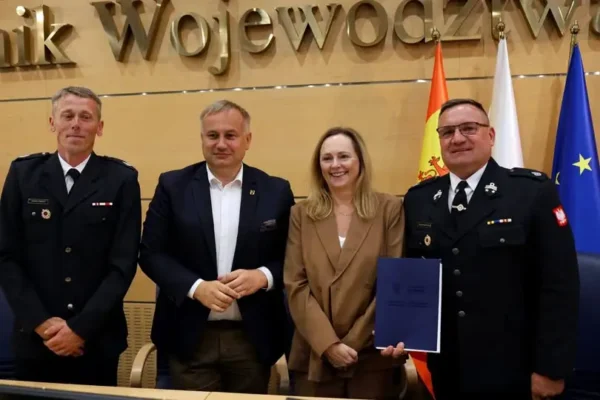OSP Stefanów z dofinansowaniem na sprzęt dla młodzieżowych drużyn pożarniczych
