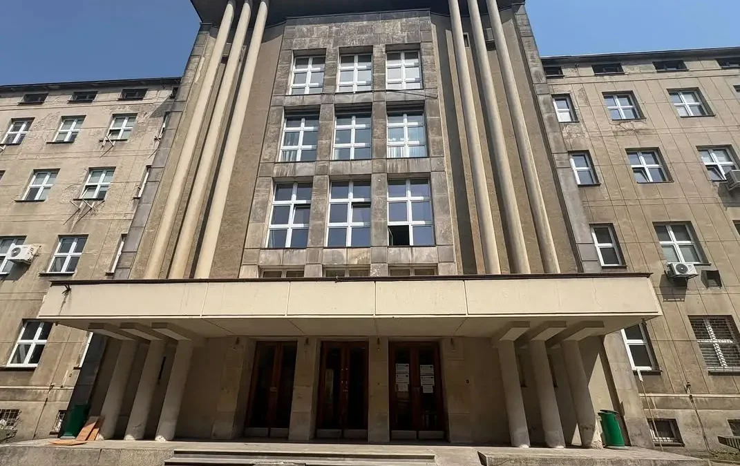 Politechnika Łódzka planuje rozbiórkę dawnego budynku Wydziału Chemicznego – konserwator zabytków interweniuje