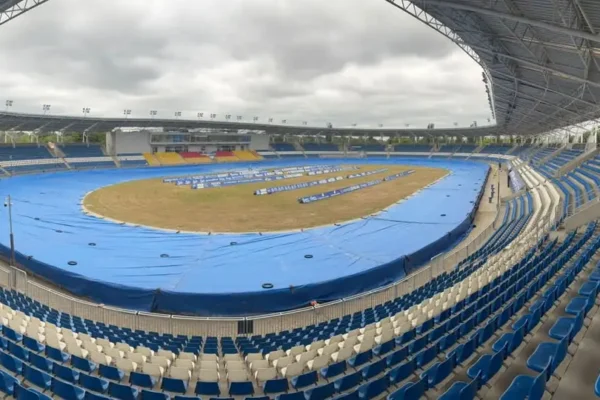 Żużlowcy Orła Łódź gotowi na niedzielny mecz – deszcz im niestraszny