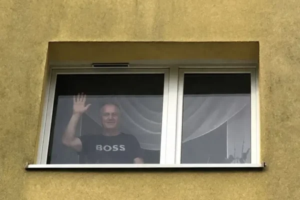 Fałszywy alarm na osiedlu – machanie do dziecka wzięte za wołanie o pomoc