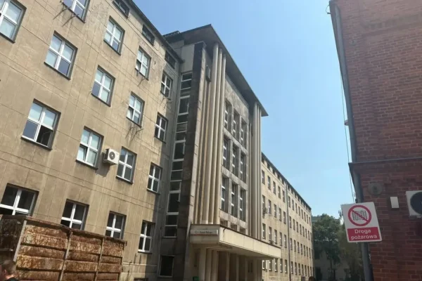 Dawny gmach Wydziału Chemii Ogólnej PŁ objęty ochroną tymczasową
