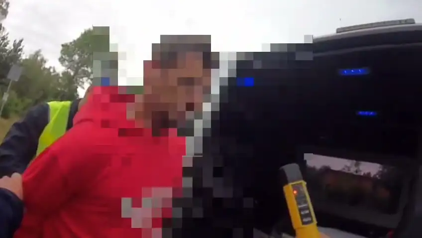 33-latek uciekał przed policją, był pijany. Grozi mu 5 lat więzienia