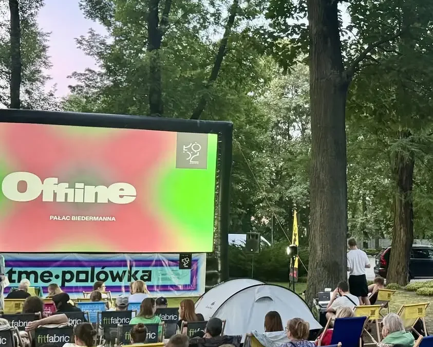 Dziś wieczorem plenerowe kino w Pałacu Biedermanna – „Cast Away” za darmo