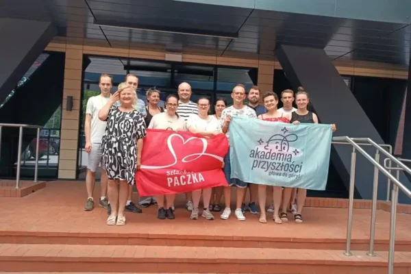 Uniwersytet Łódzki wspiera Szlachetną Paczkę – udostępnia sale na szkolenia wolontariuszy