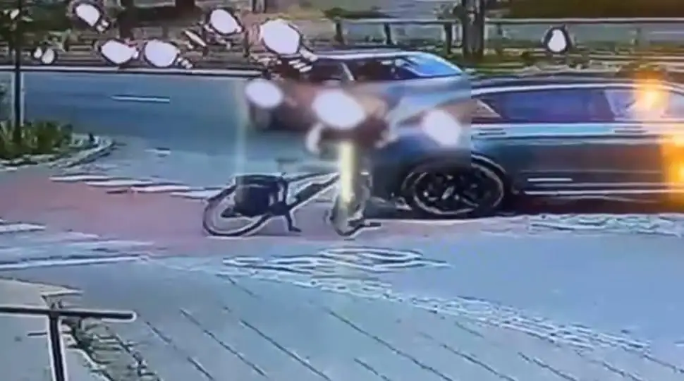 Celowe potrącenie rowerzysty w Łodzi – 34-latek zatrzymany, grozi mu dożywocie