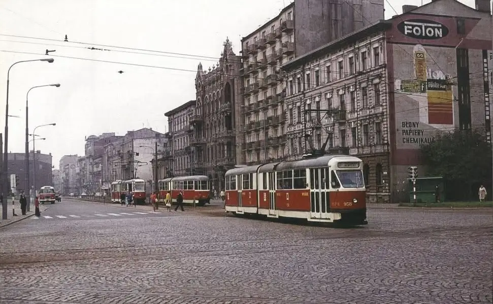Historia ulicy Narutowicza w Łodzi: od Dzielnej do tramwaju 27