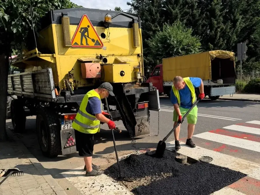 Gmina Tuszyn inwestuje w bezpieczeństwo i estetykę – prace remontowe w pełni