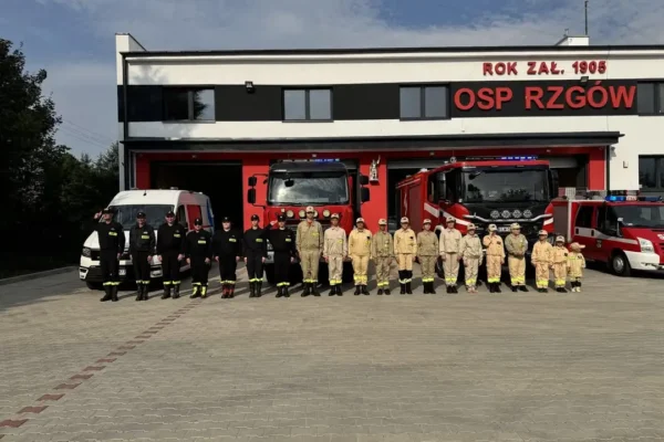 Druhowie z OSP Rzgów uczcili pamięć powstańców warszawskich