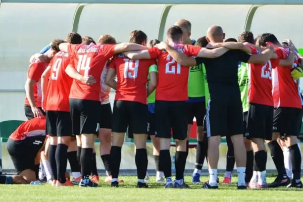 Remis na otwarcie sezonu i awans wychowanków Akademii do pierwszej drużyny