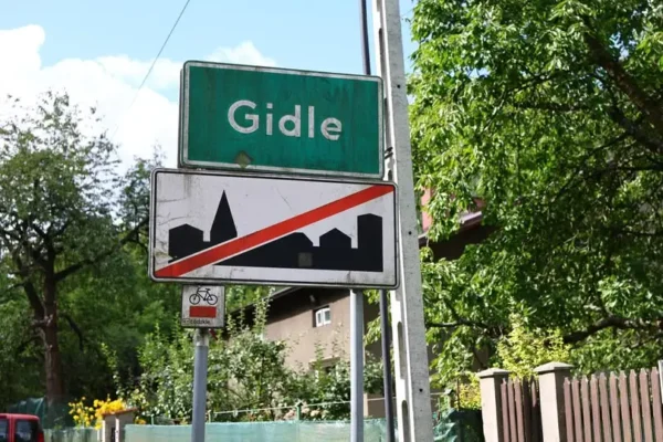 Pielgrzymka z Koluszek na Jasną Górę: burmistrz odwiedził pątników w Gidlach