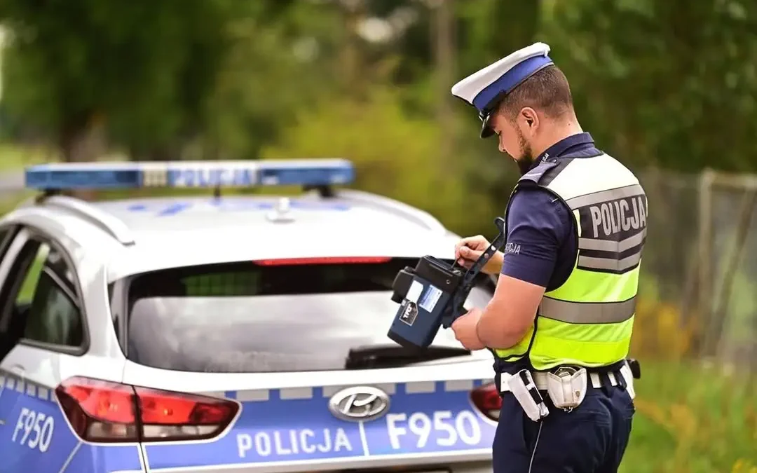 142 km/h w terenie zabudowanym w Skierniewicach. 26-latek ukarany rekordowym mandatem