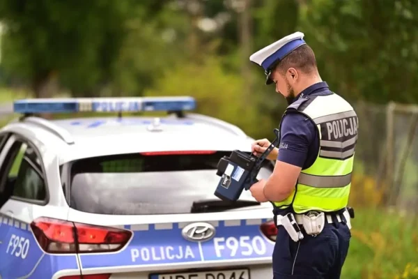 142 km/h w terenie zabudowanym w Skierniewicach. 26-latek ukarany rekordowym mandatem