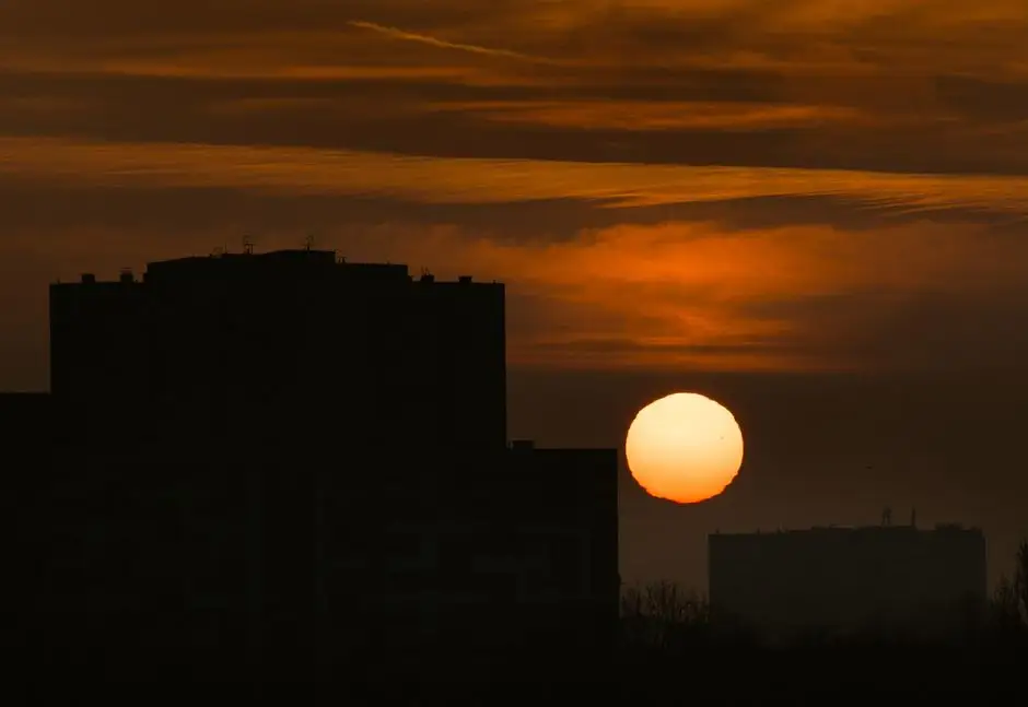 IMGW ostrzega przed upałami w regionie łódzkim – nawet 34°C w cieniu