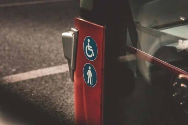 Gmina Brojce kupi autobus dla osób z niepełnosprawnościami. PFRON dołoży 380 tys. zł