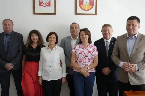 Starostwo Powiatowe w Łodzi może zmienić siedzibę? Spotkanie przewodniczących rad gmin ze starostą