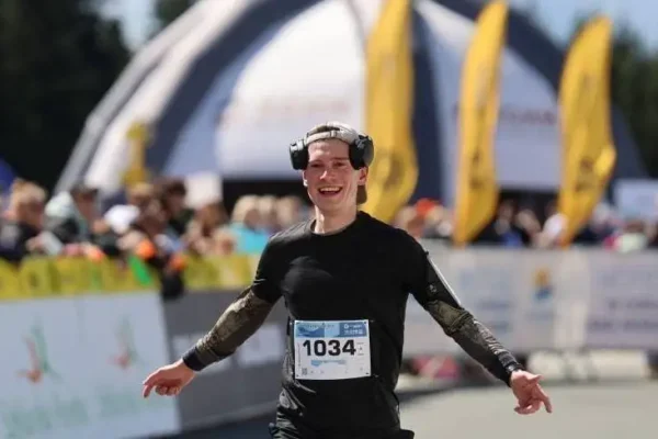 Policjant z Piotrkowa Trybunalskiego szósty w Jakuszyckim Półmaratonie