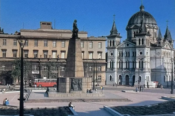 Historia Placu Wolności w Łodzi – od Nowego Rynku do dziś