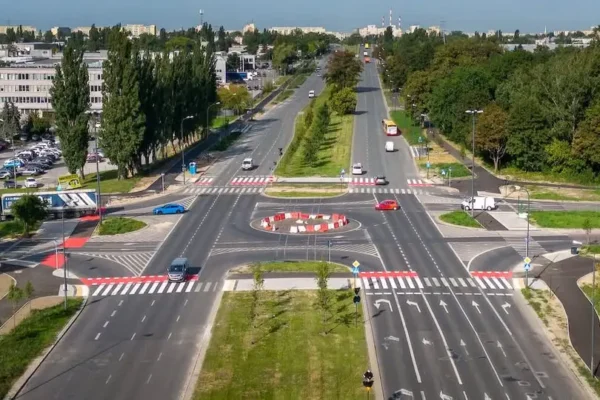 Rondo turbinowe na skrzyżowaniu Dąbrowskiego i Lodowej w Łodzi – koniec z kolizjami?