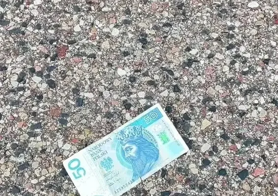 Za kwiaty dziękujemy – podziękuj komisji i pomóż dzieciom