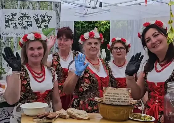 Dożynki z Województwem Łódzkim w Brzezinach – rolnicy świętowali mimo trudnego roku