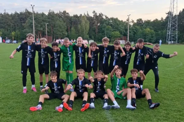 AKS SMS II Łódź rozgromił UKS Bzura Ozorków 15:0 w meczu U15