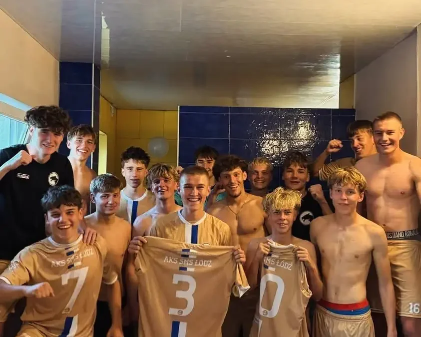 AKS SMS II Łódź wygrywa z Iskrą Dobroń 3:0
