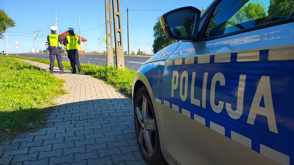 Ponad 200 niebezpiecznych zachowań na przejazdach kolejowych w Łódzkiem